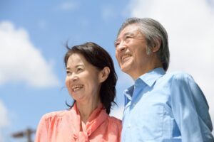 寄り添う夫婦